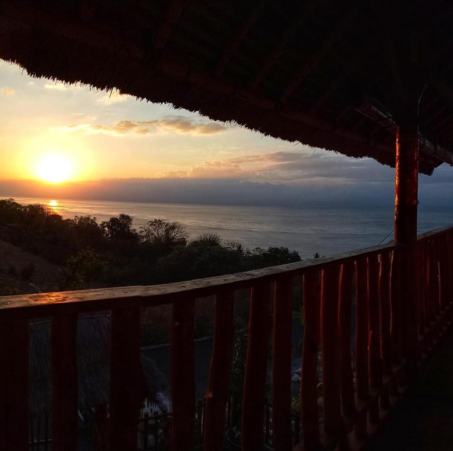 Gentari Homestay And Tour Batununggul エクステリア 写真